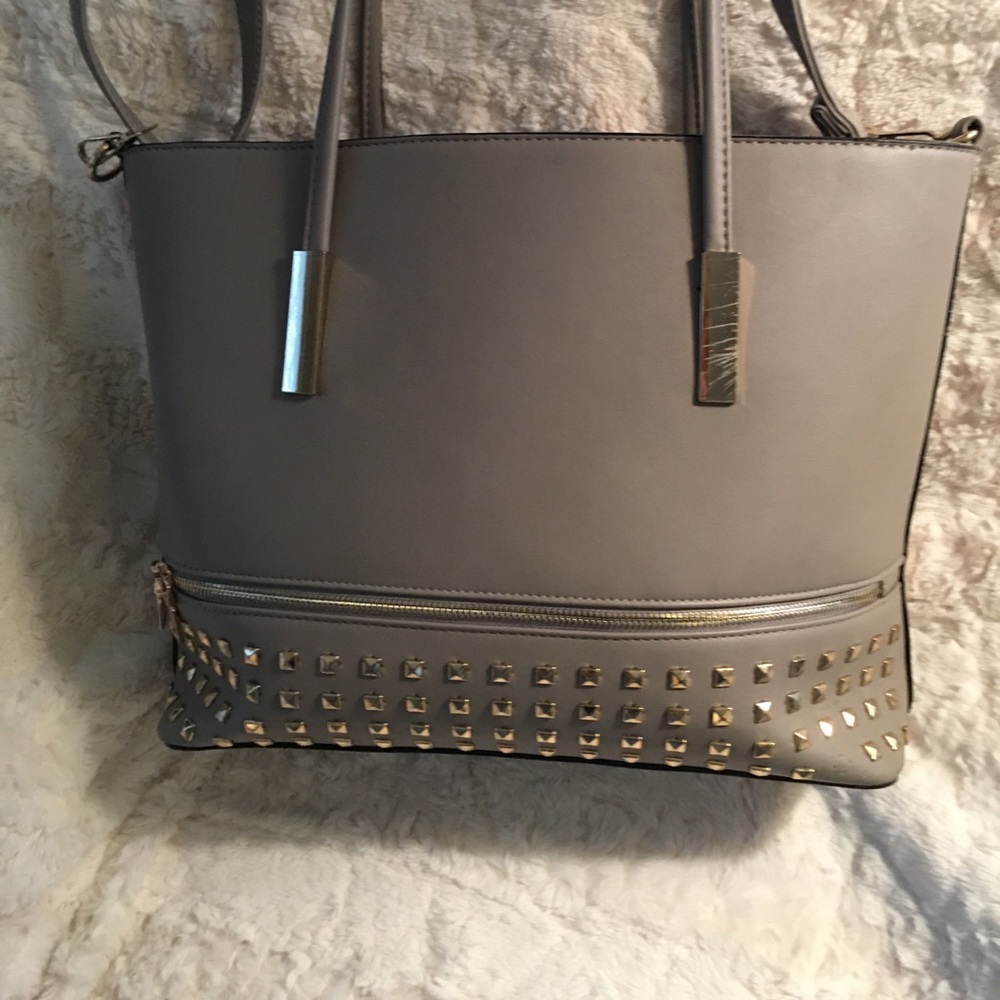 Gray Pocketbook
